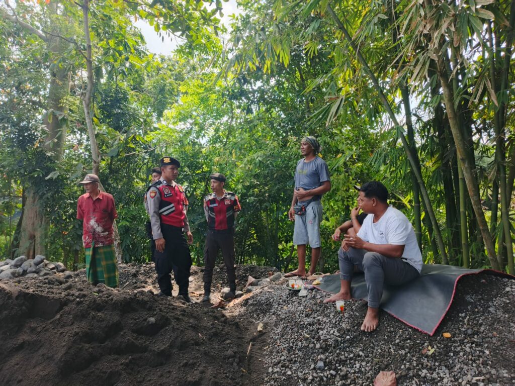 Patroli Dialogis Polres Lombok Barat Hadirkan Inovasi KEMOS 110 untuk Warga Lembar