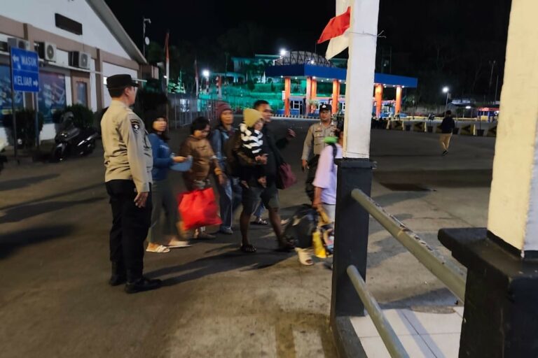 Polsek Kawasan Pelabuhan Lembar Perkuat Sinergi untuk Kelancaran Logistik