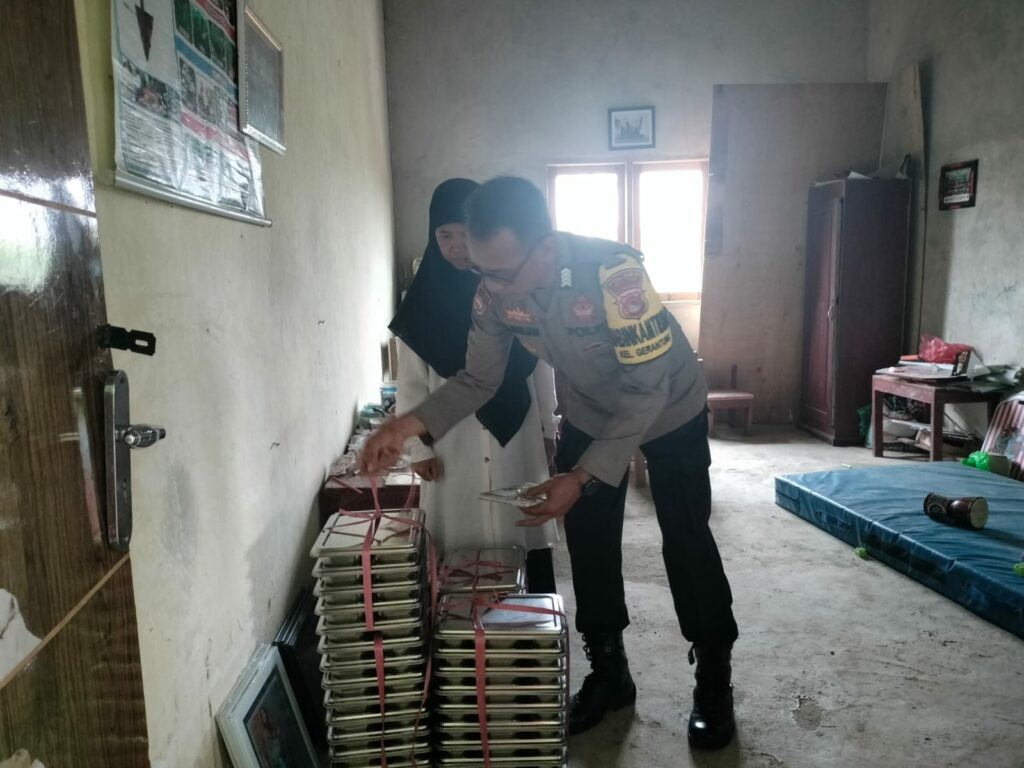 32704a94-fc88-4b5e-8d88-087e36049f93