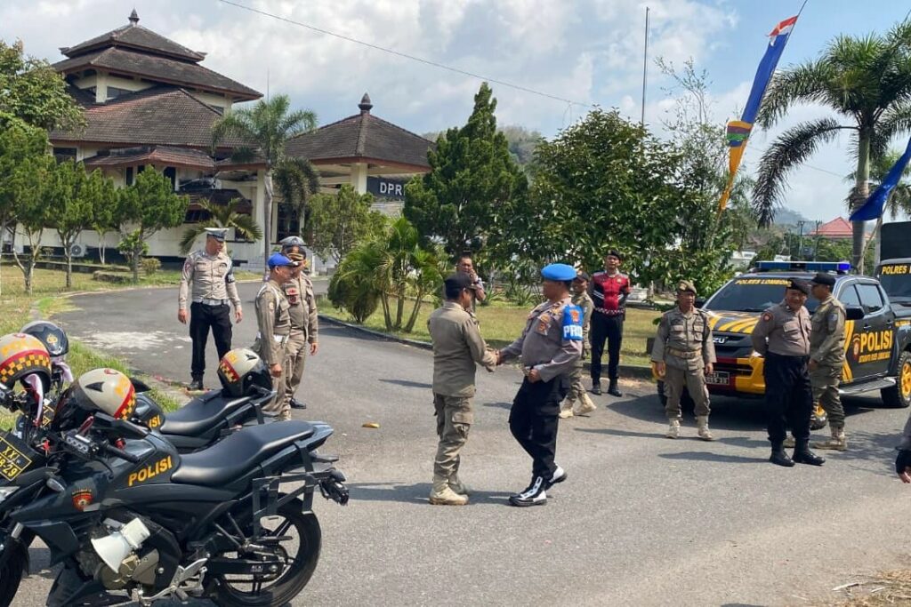 TNI-Polri Bersama Pemda Kawal Stabilitas di Lombok Barat