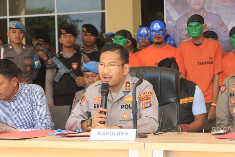 b79cf34f-3681-45c0-9eec-32b9676a85de