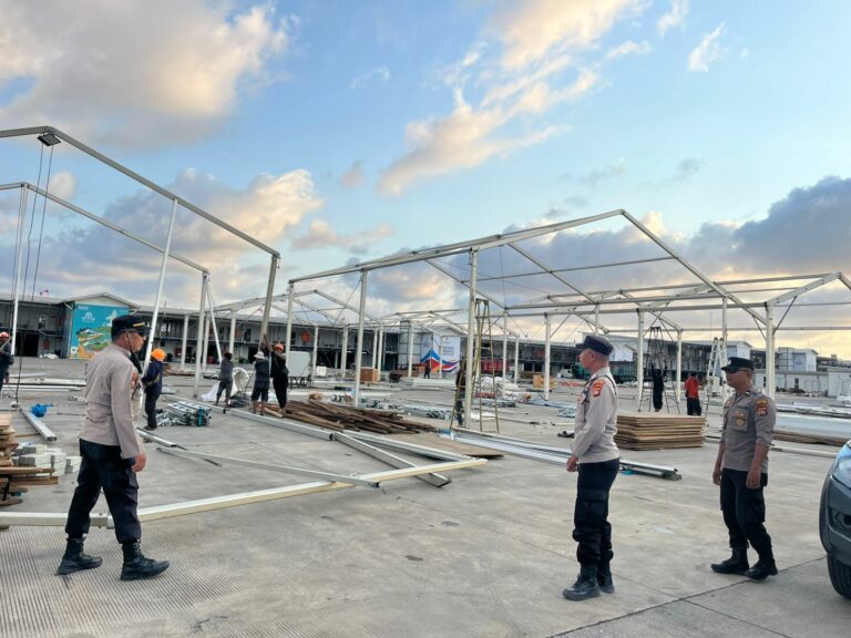 405ae164-ac6c-4c4b-84a9-165d10c16fd7