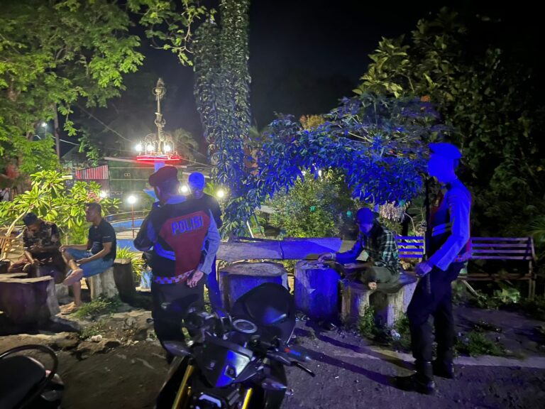 WhatsApp Image 2025-10-19 at 00.19.13