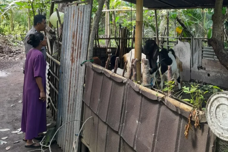 Bhabinkamtibmas Senggigi Ajak Warga Kelola Lahan Kosong Jadi Sumber Pangan