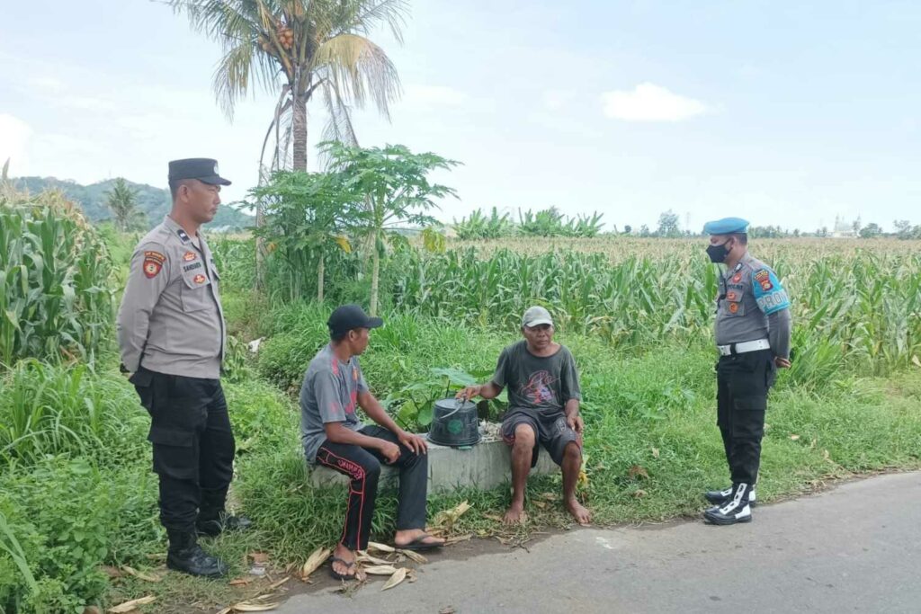 Polsek Lembar Gelar Patroli KRYD, Warga Dusun Broro Merasa Aman