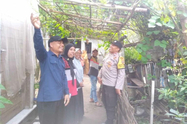 Strategi Polsek Kuripan Wujudkan Kemandirian Pangan Keluarga
